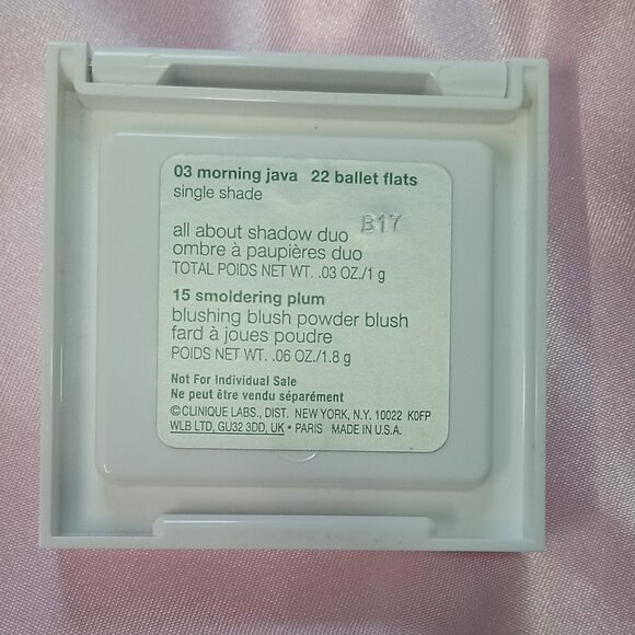 Bundle Clinique Eye Shadow Makeup Palletes with Brush Applicator - Picture 5 of 5